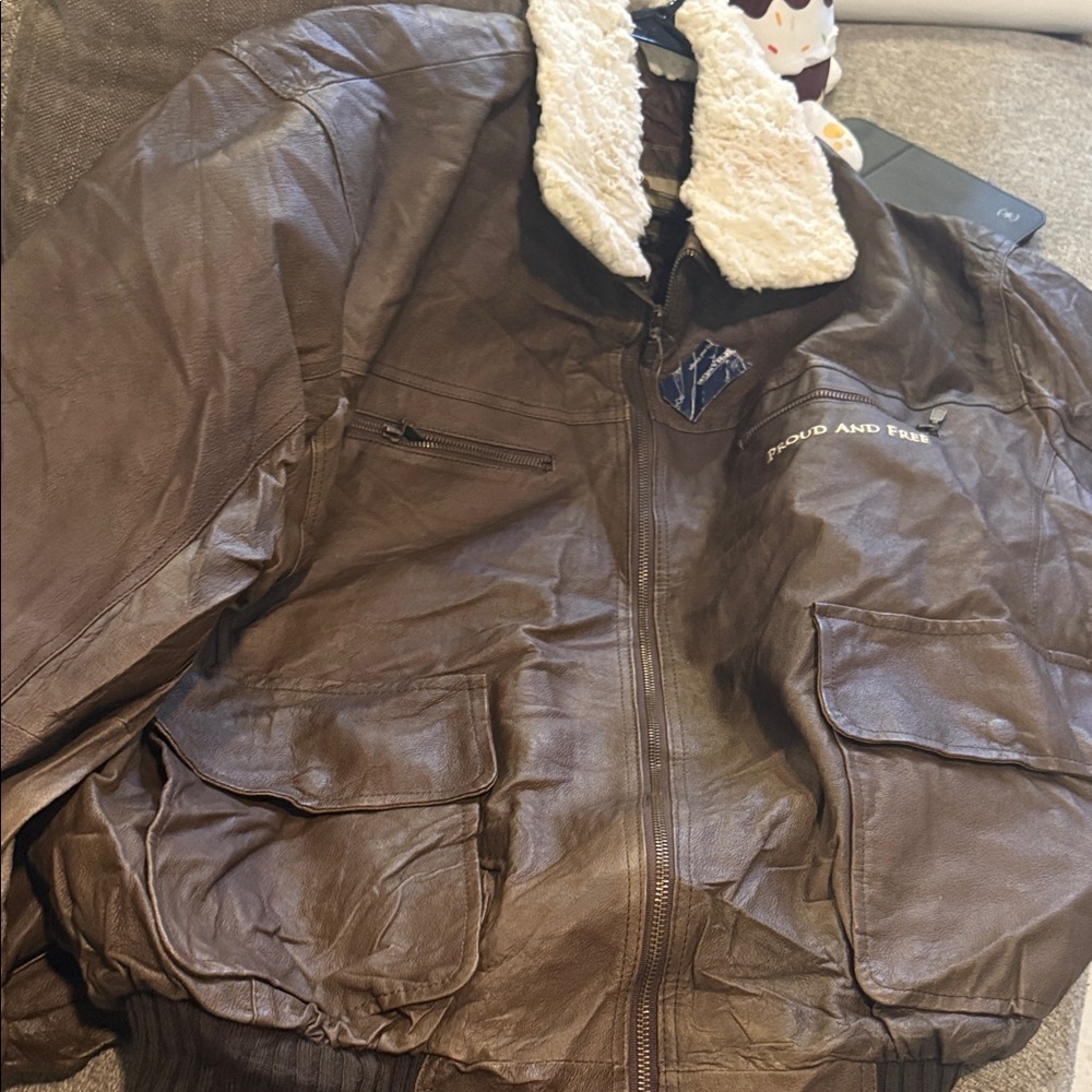 The Bradford Exchange Black Bomber Jacket with Shearling Collar - Picture 5 of 7